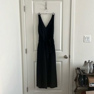 Aritzia Wilfred Ecoulement V-Neck Jumpsuit - Black (8)